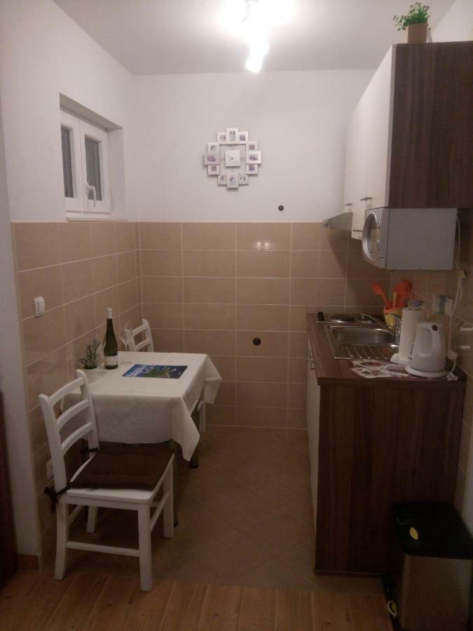 Apartmani Lomar Stari Grad  Esterno foto