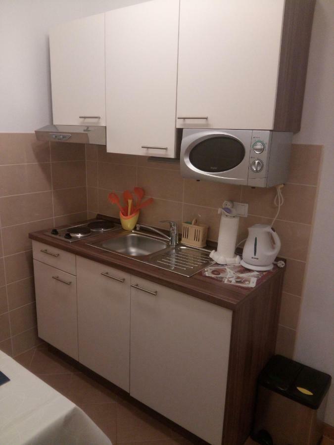 Apartmani Lomar Stari Grad  Esterno foto
