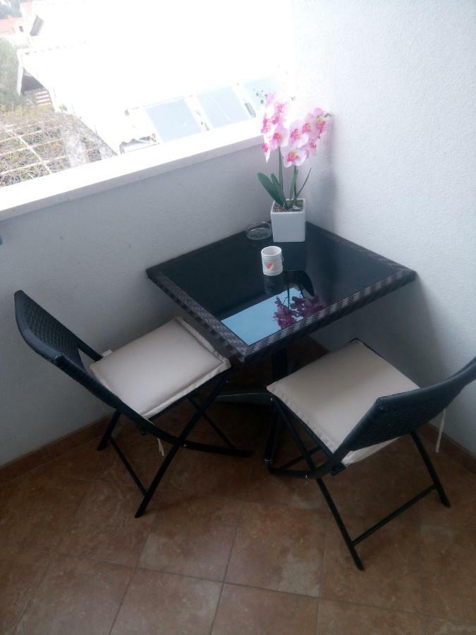 Apartmani Lomar Stari Grad  Esterno foto