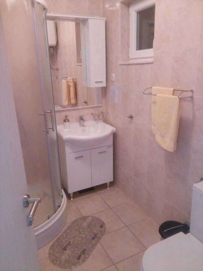Apartmani Lomar Stari Grad  Esterno foto