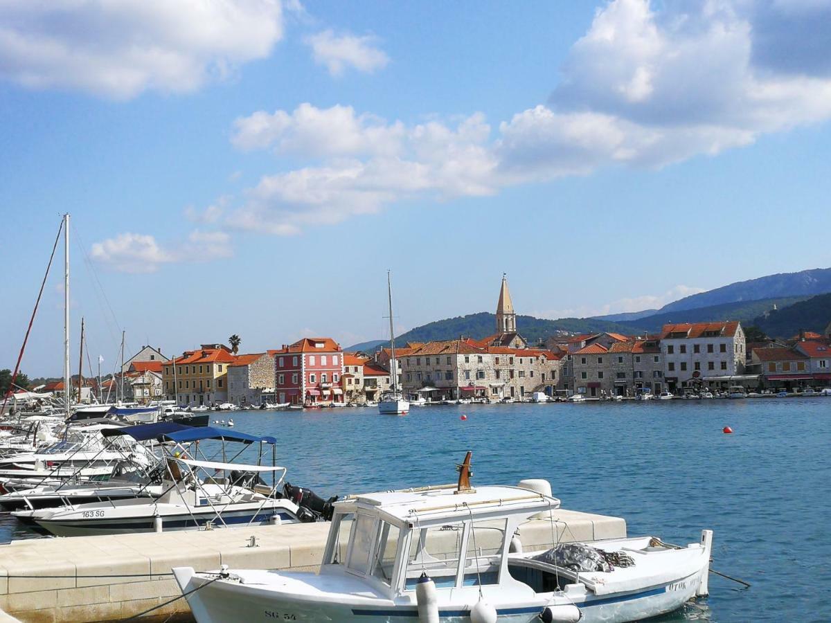 Apartmani Lomar Stari Grad  Esterno foto